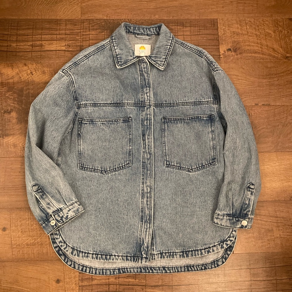 C&C California Denim Shirt Jacket Front Snap Large Pockets Oversized Women’s S